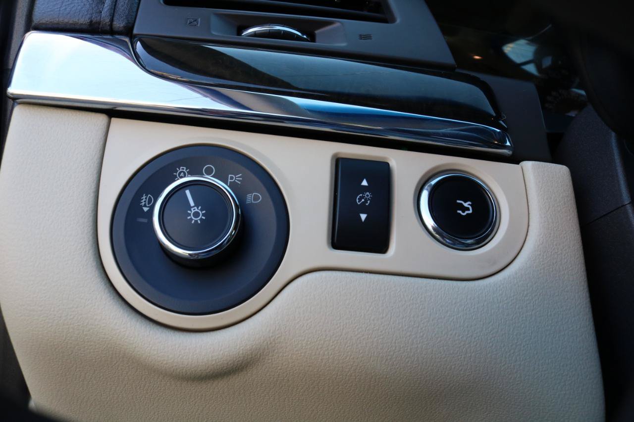 Used 2015 Lincoln MKS AWD w/ Equipment Group 201A image 22