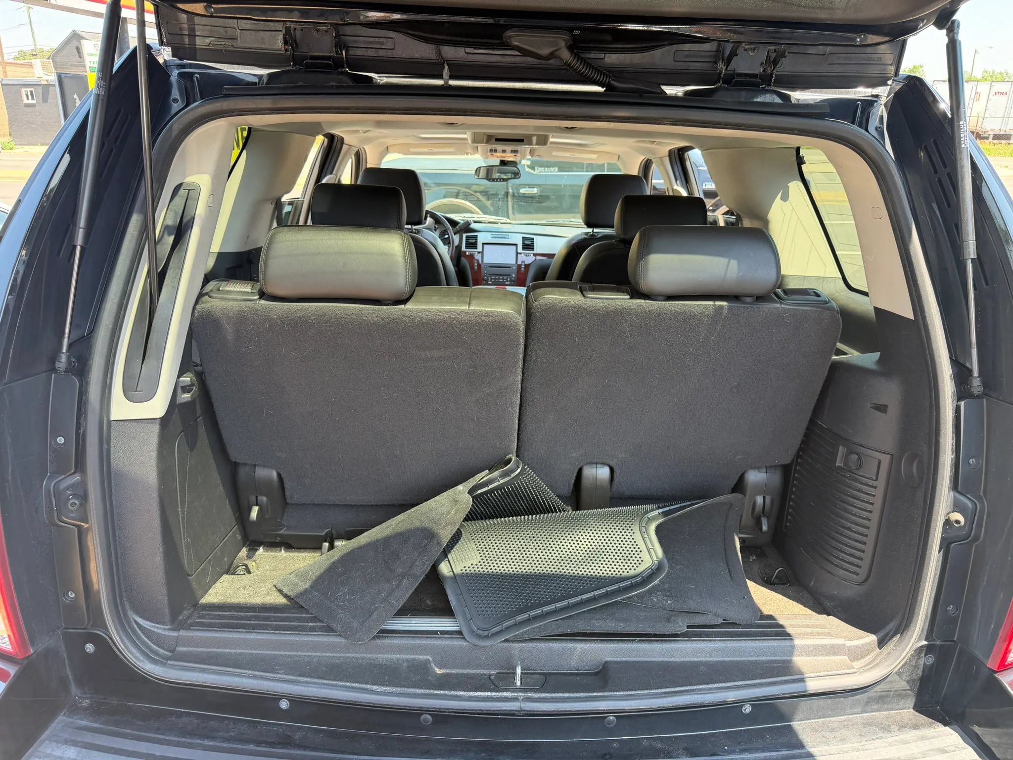 Used 2009 Cadillac Escalade AWD image 34