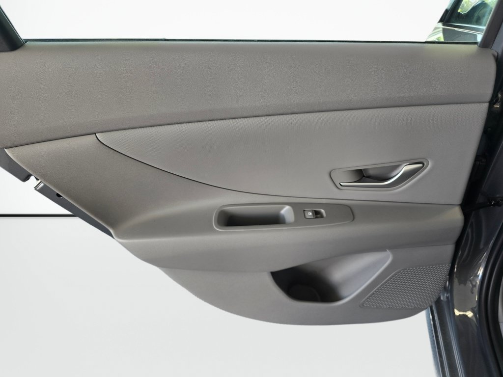 New 2026 Hyundai Elantra SEL Sport Premium FWD image 34