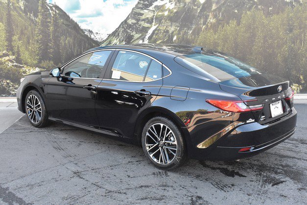 New 2026 Toyota Camry XLE AWD/4WD image 3