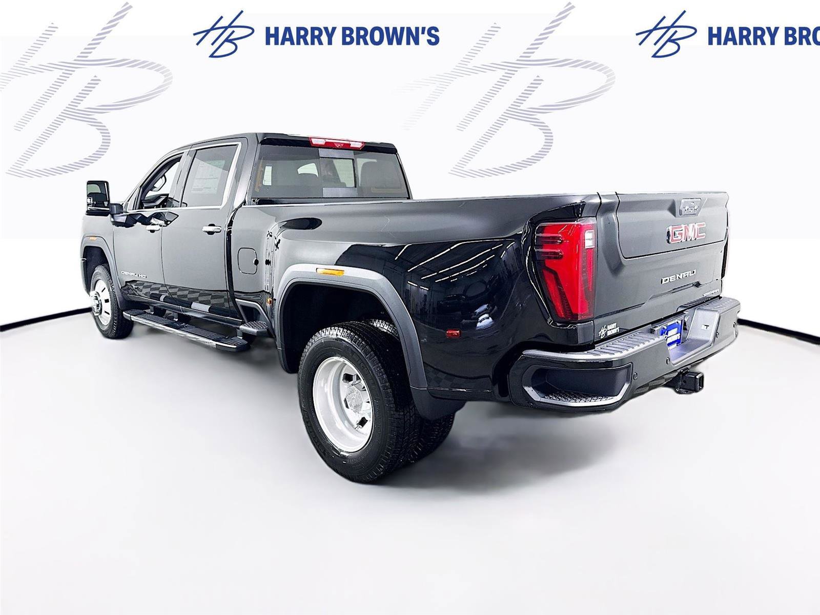 New 2026 GMC Sierra 3500 Denali w/ Denali Reserve Package image 32