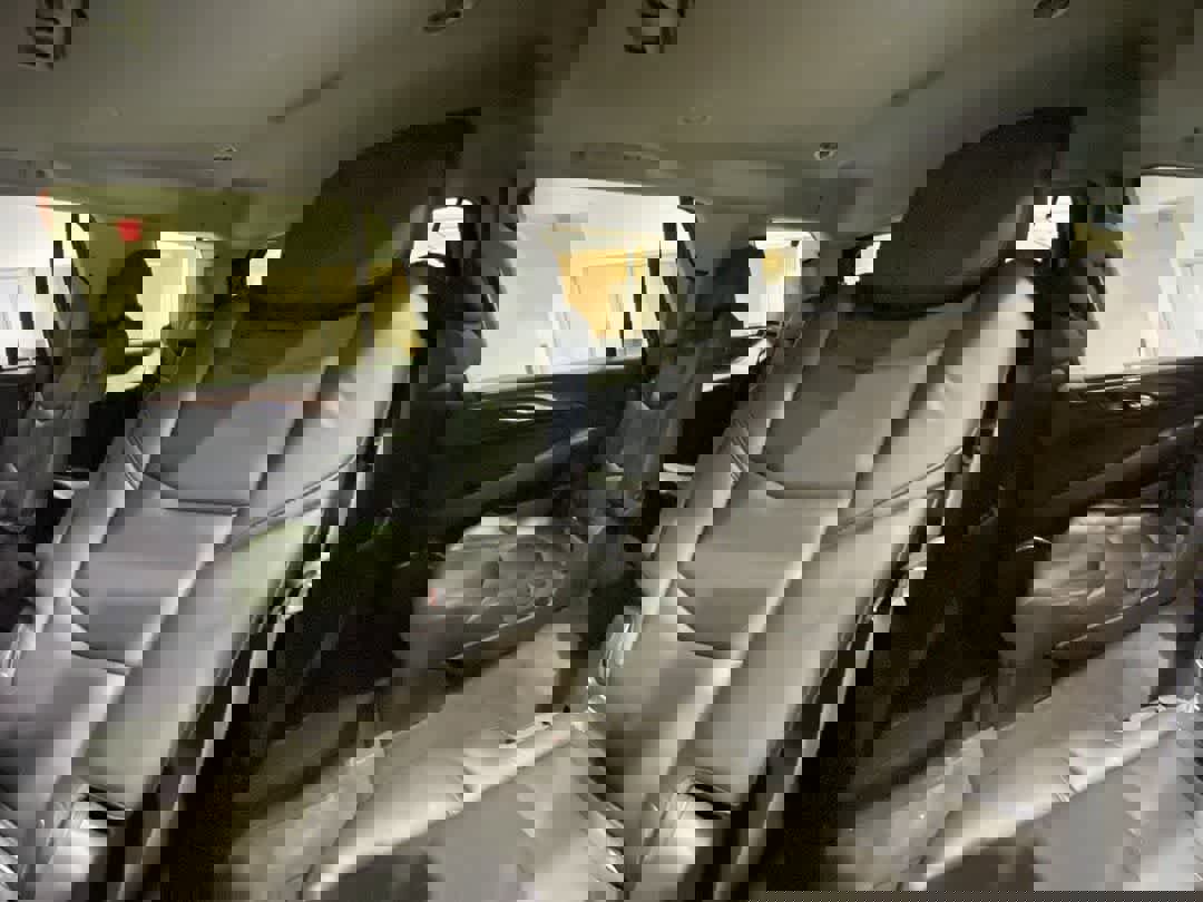 Used 2018 Cadillac Escalade Luxury image 25