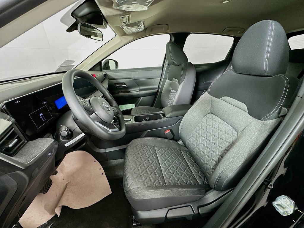 New 2026 Nissan Kicks SV w/ Charging Package FWD image 27