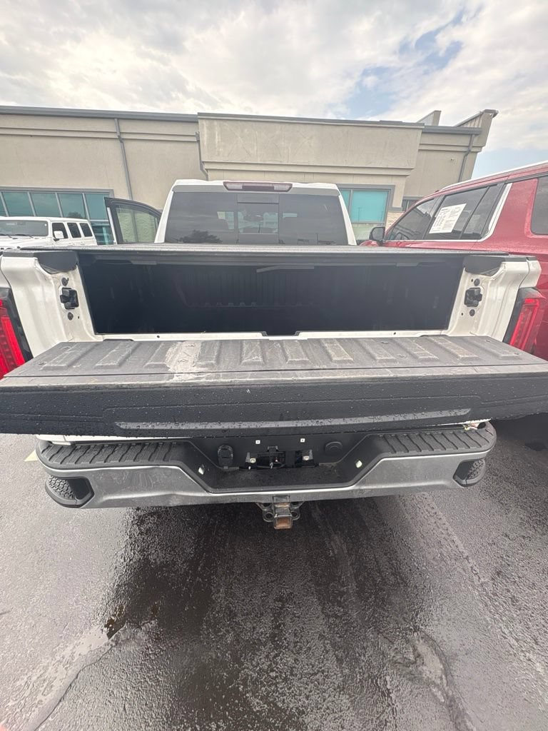 Used 2022 GMC Sierra 1500 SLT w/ SLT Premium Package AWD/4WD image 14