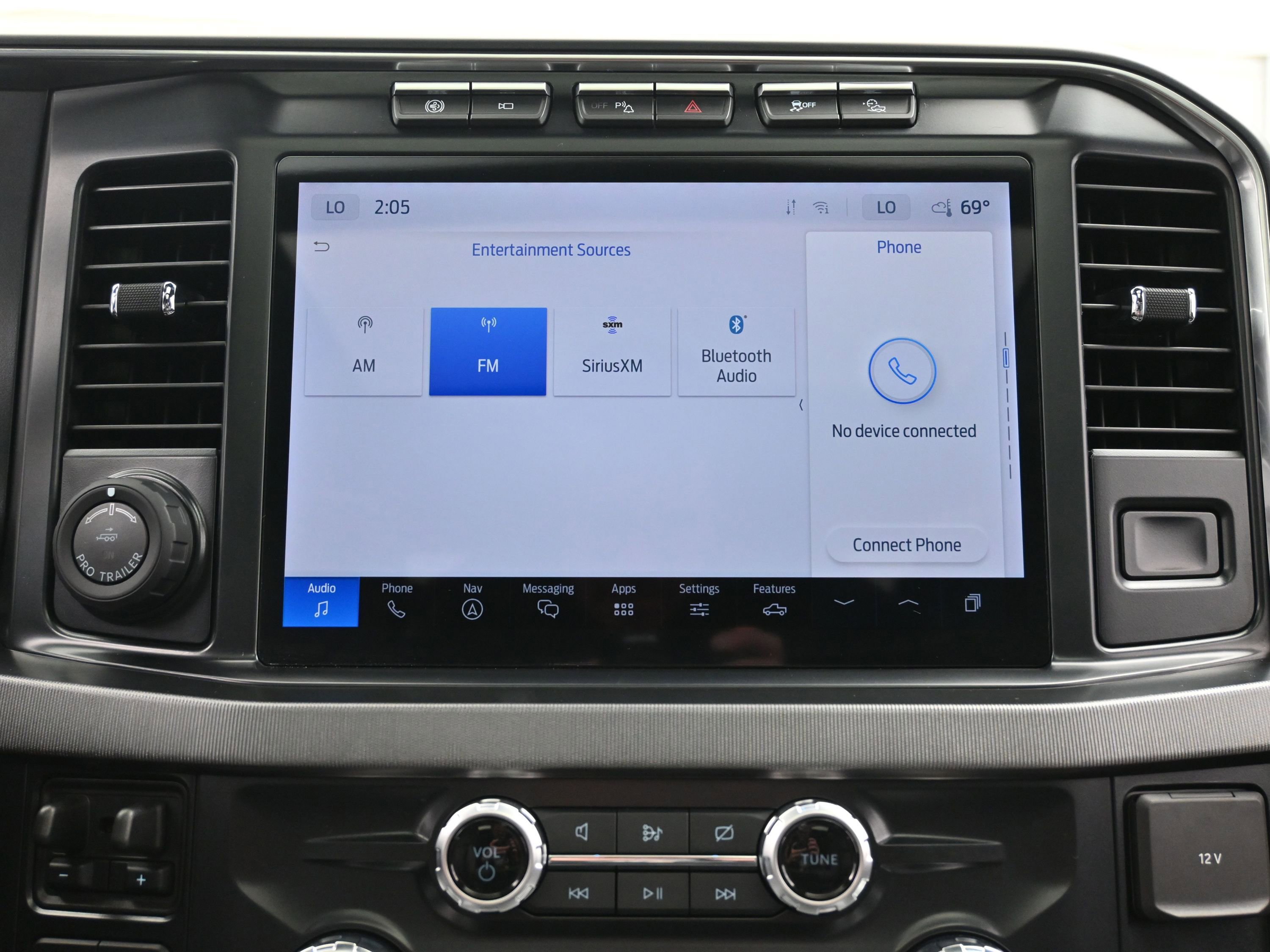 Used 2024 Ford F250 Platinum w/ Tremor Off-Road Package image 34