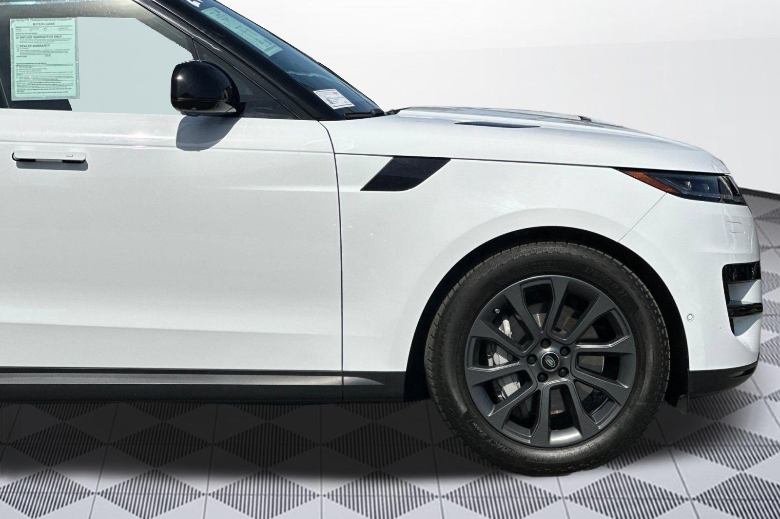 Used 2024 Land Rover Range Rover Sport SE AWD/4WD image 36