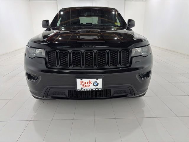 Used 2019 Jeep Grand Cherokee Altitude AWD/4WD image 8