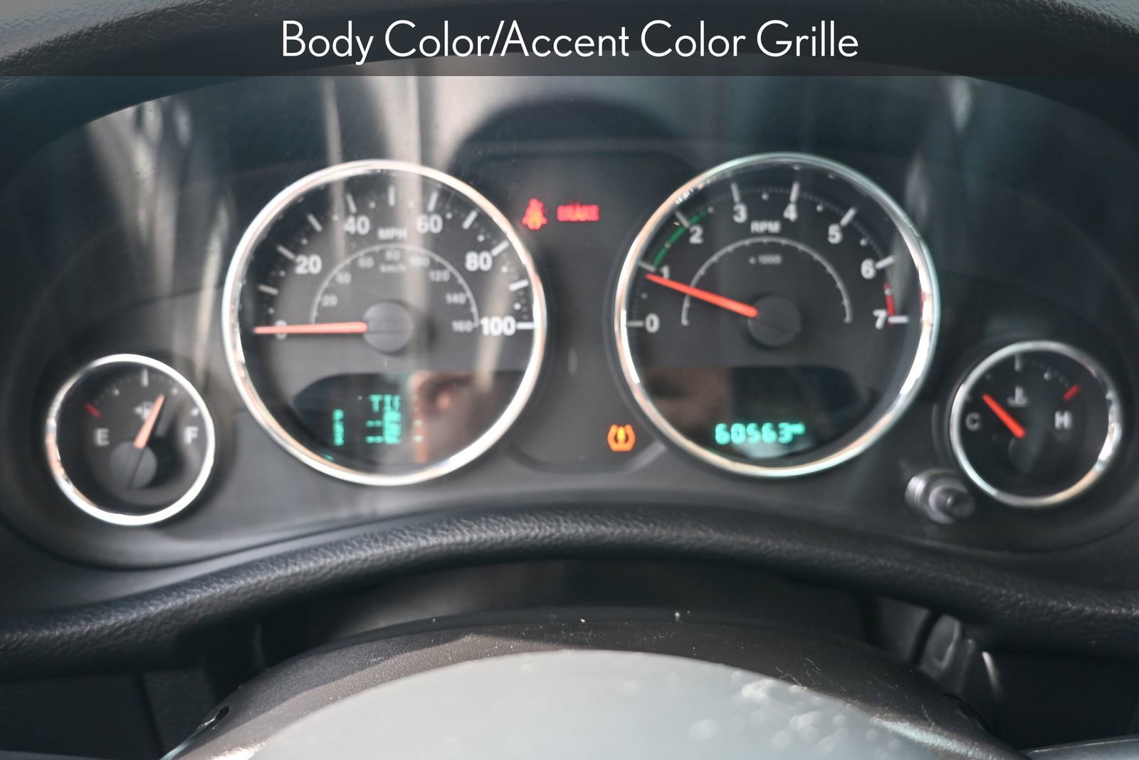 Used 2016 Jeep Wrangler Unlimited Sahara w/ Connectivity Group image 11