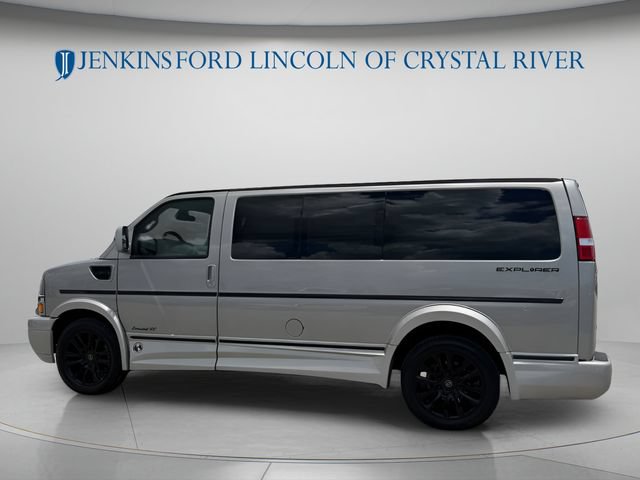 Used 2021 Chevrolet Express 2500 RWD image 10
