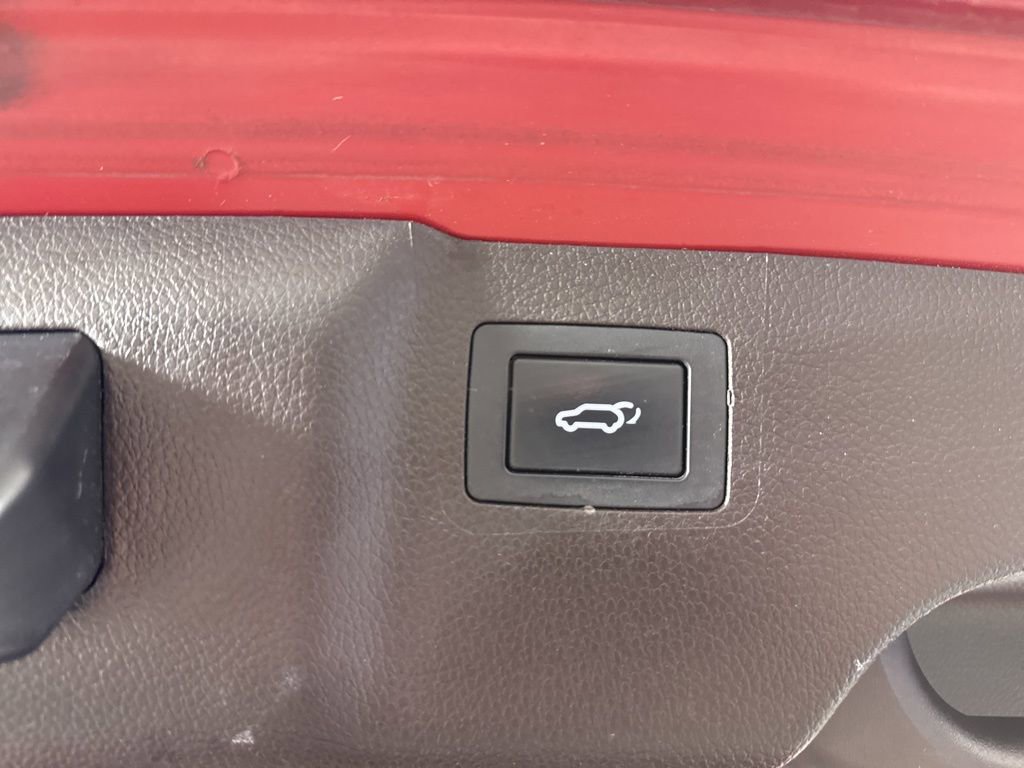 Used 2013 Hyundai Santa Fe Limited w/ Technology Pkg FWD image 35