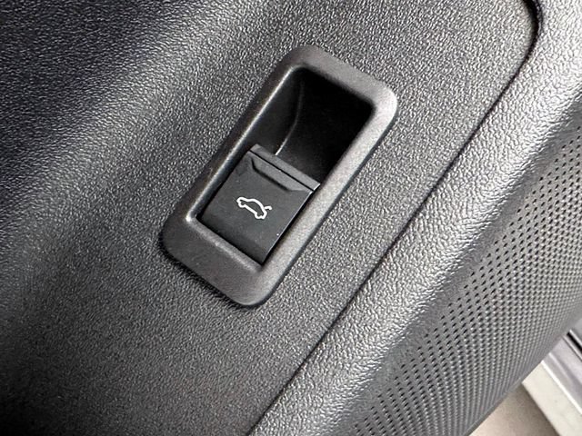 Used 2025 Audi A6 e-tron Premium w/ Ultra Package AWD/4WD image 20