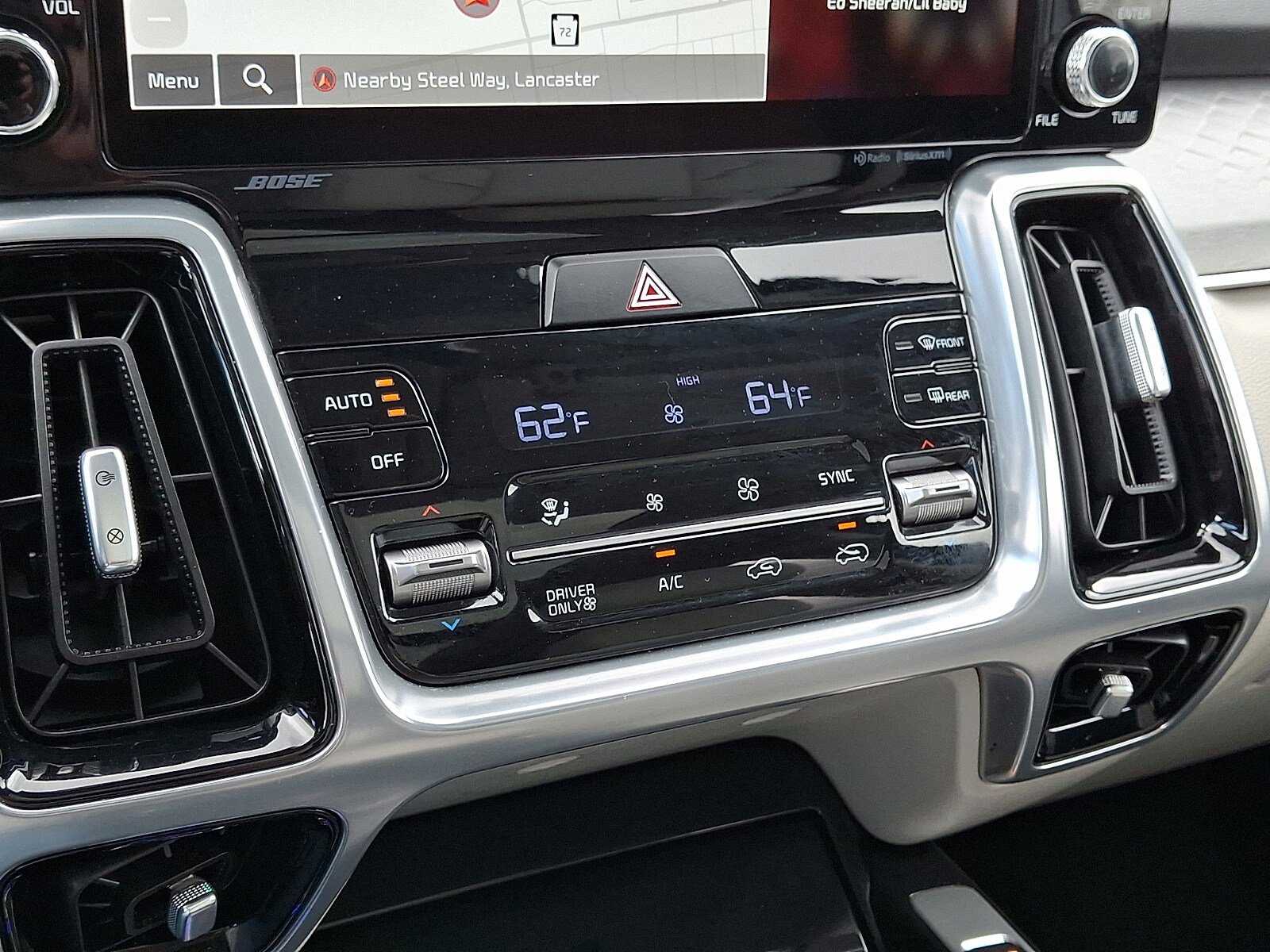 Used 2023 Kia Sorento SX Prestige w/ Panoramic Sunroof Package AWD/4WD image 22