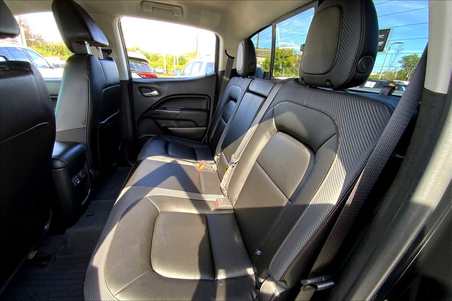 Certified 2022 GMC Canyon AT4 w/ Trailering Package image 20