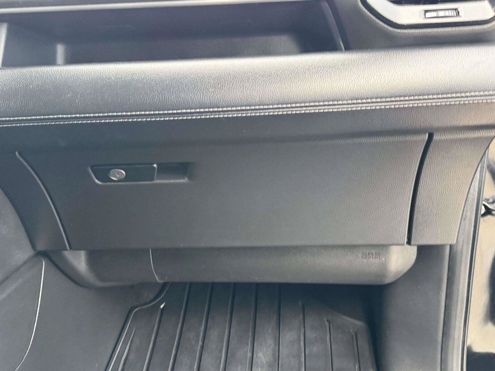 Used 2023 Honda Pilot Touring image 43