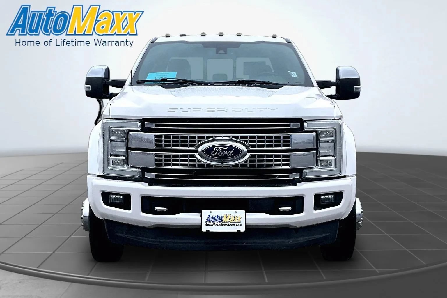 Used 2017 Ford F450 Platinum w/ Platinum Ultimate Package AWD/4WD image 2