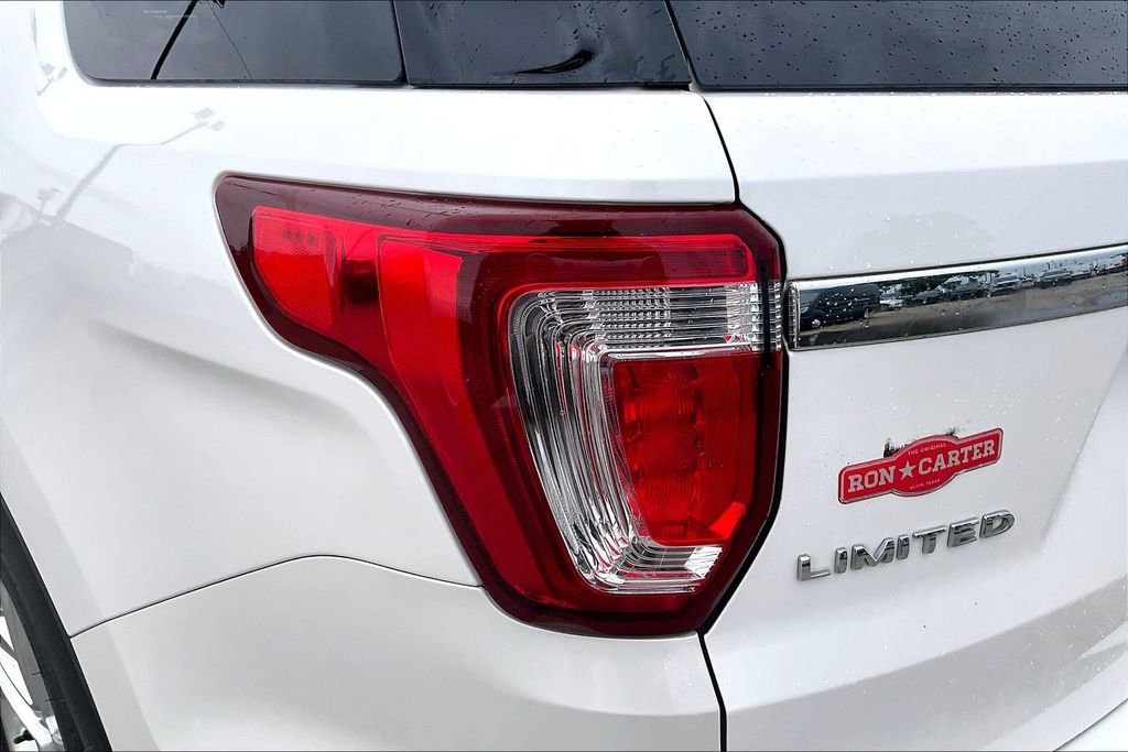 Used 2017 Ford Explorer Limited w/ Equipment Group 301A FWD image 20