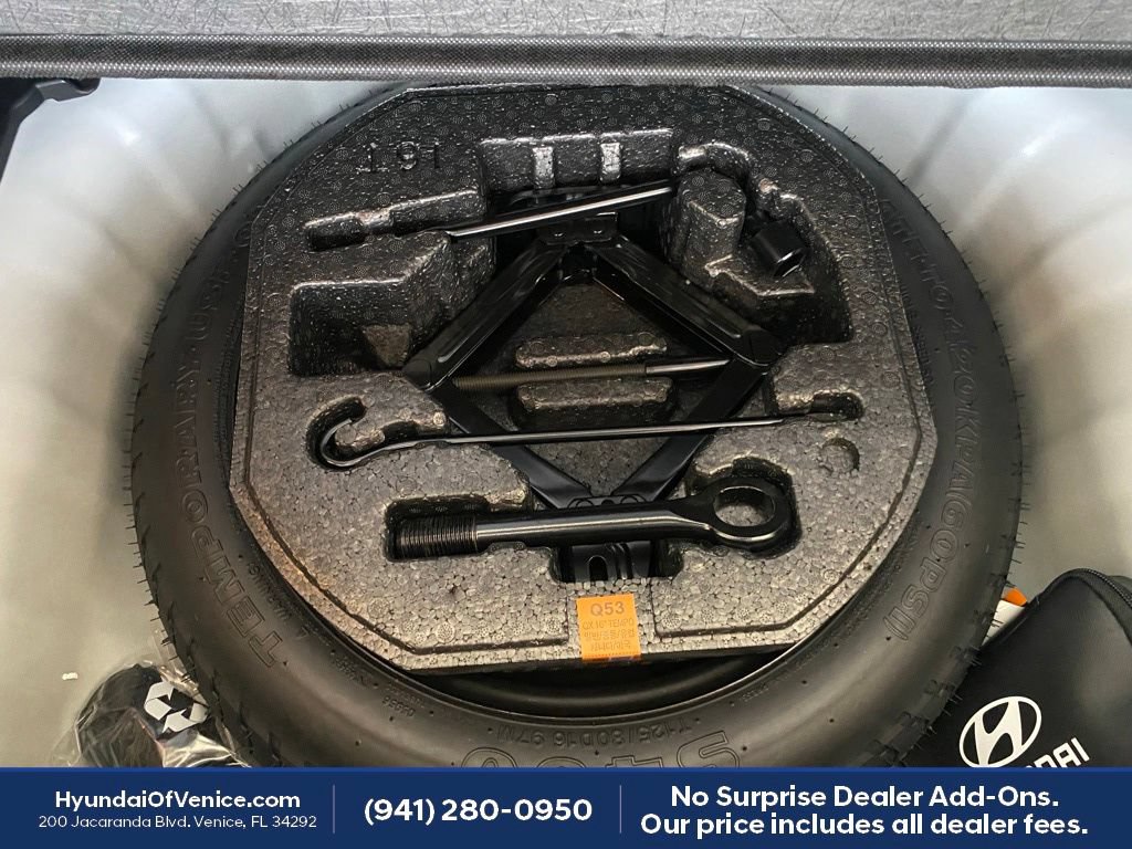 Certified 2026 Hyundai Venue SEL FWD image 22