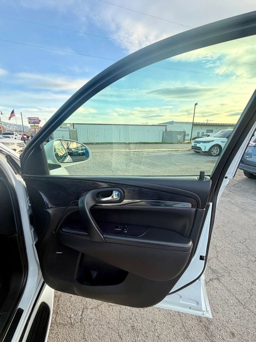 Used 2016 Buick Enclave Leather image 15