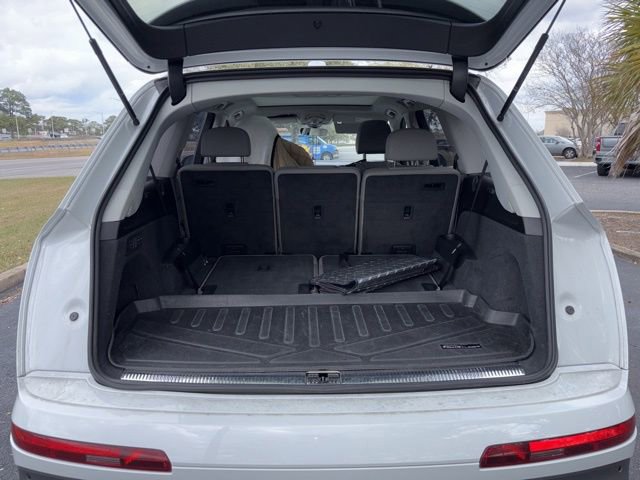 Used 2021 Audi Q7 3.0T Prestige image 10