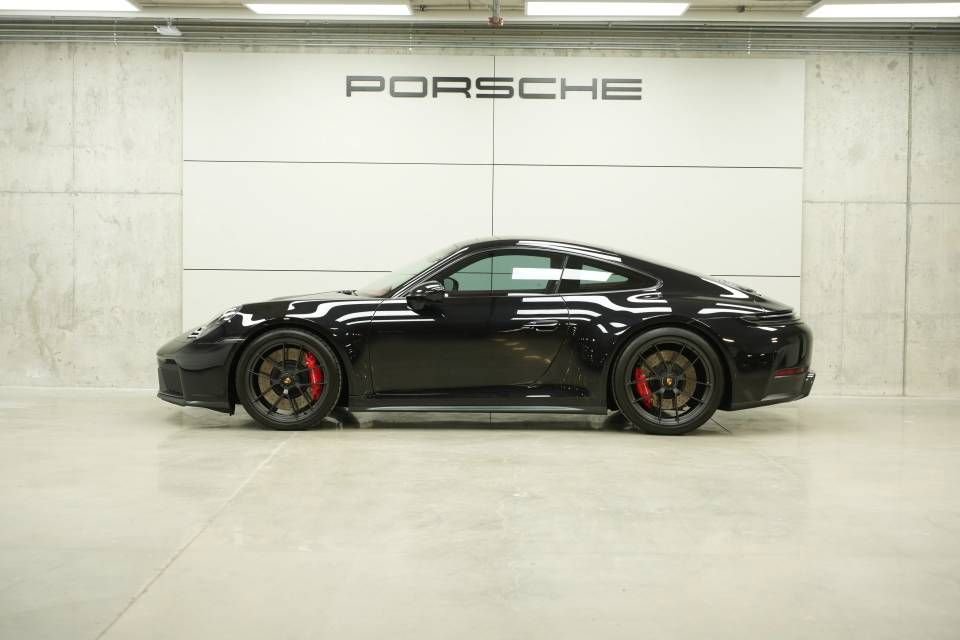 Certified 2025 Porsche 911 Carrera 4 GTS AWD/4WD image 2