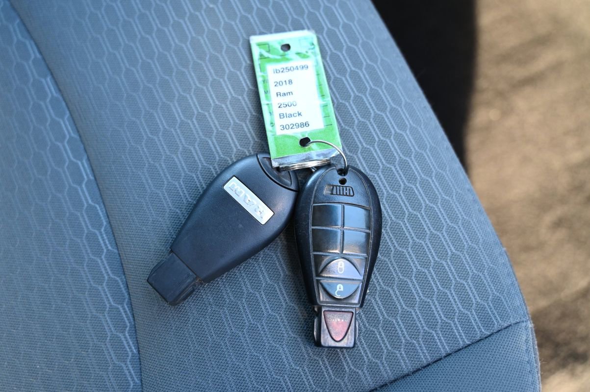 Used 2018 RAM 2500 Tradesman w/ Chrome Appearance Group image 41