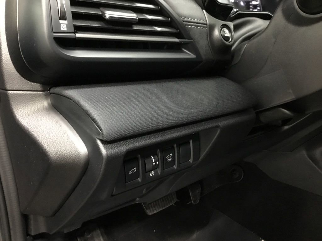 Used 2024 Subaru Outback Premium image 9