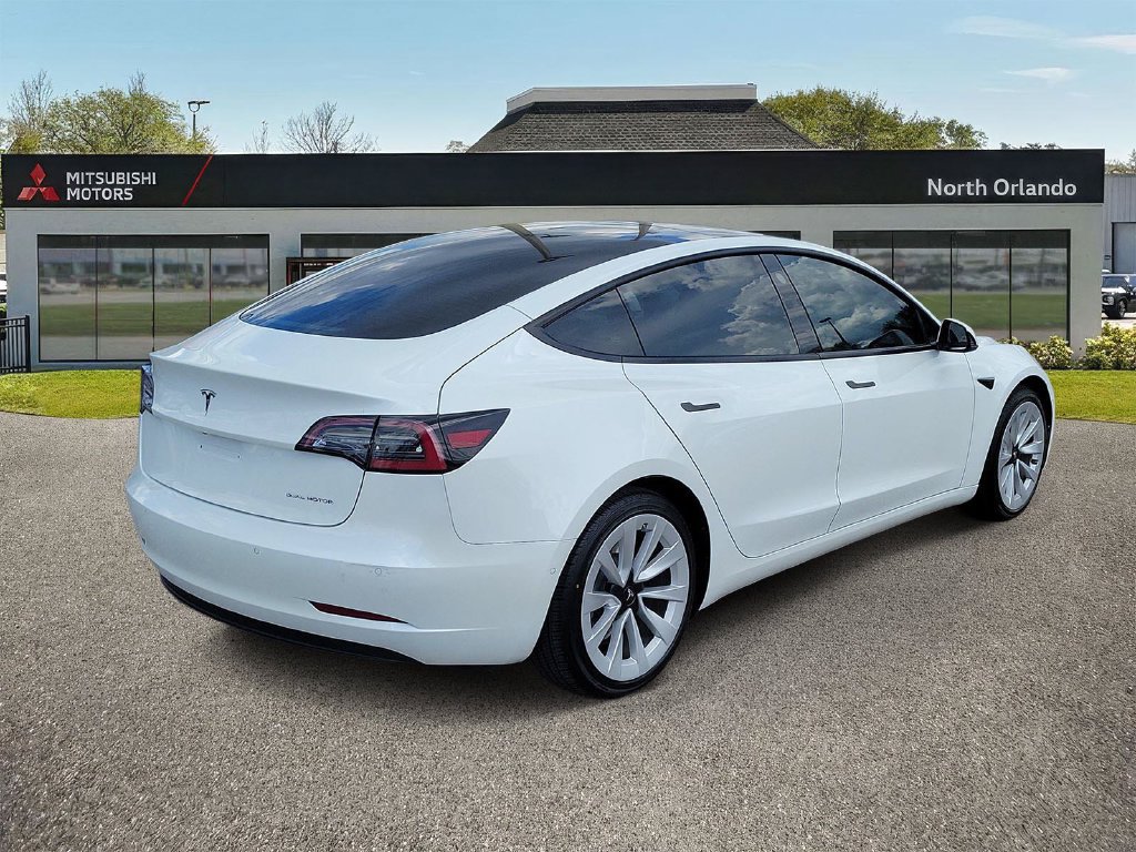 Used 2022 Tesla Model 3 Long Range AWD/4WD image 3
