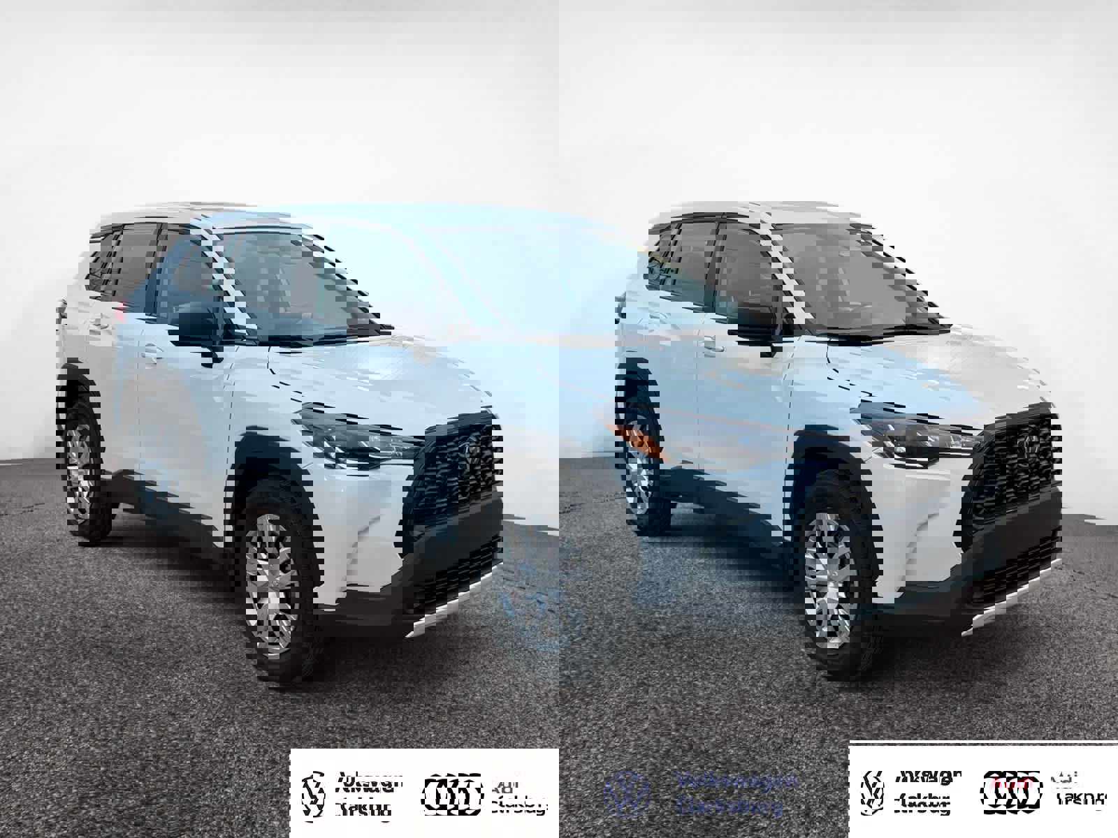 Used 2025 Toyota Corolla Cross L image 7