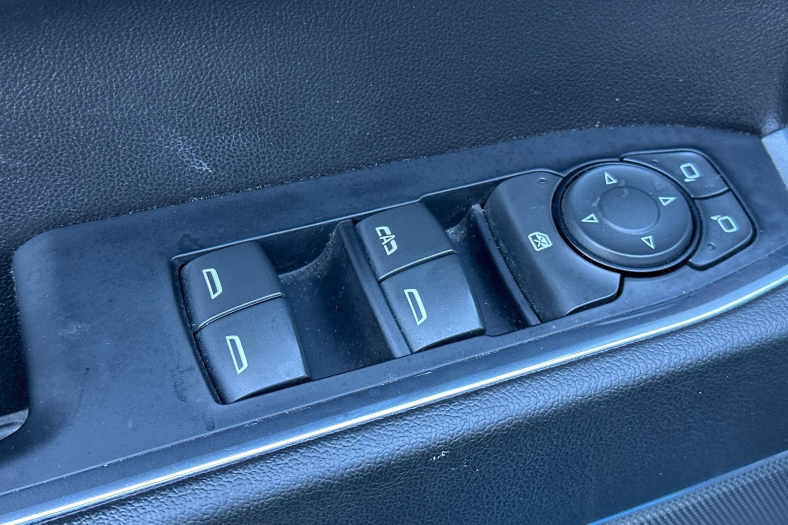 Used 2022 GMC Sierra 1500 Elevation image 13