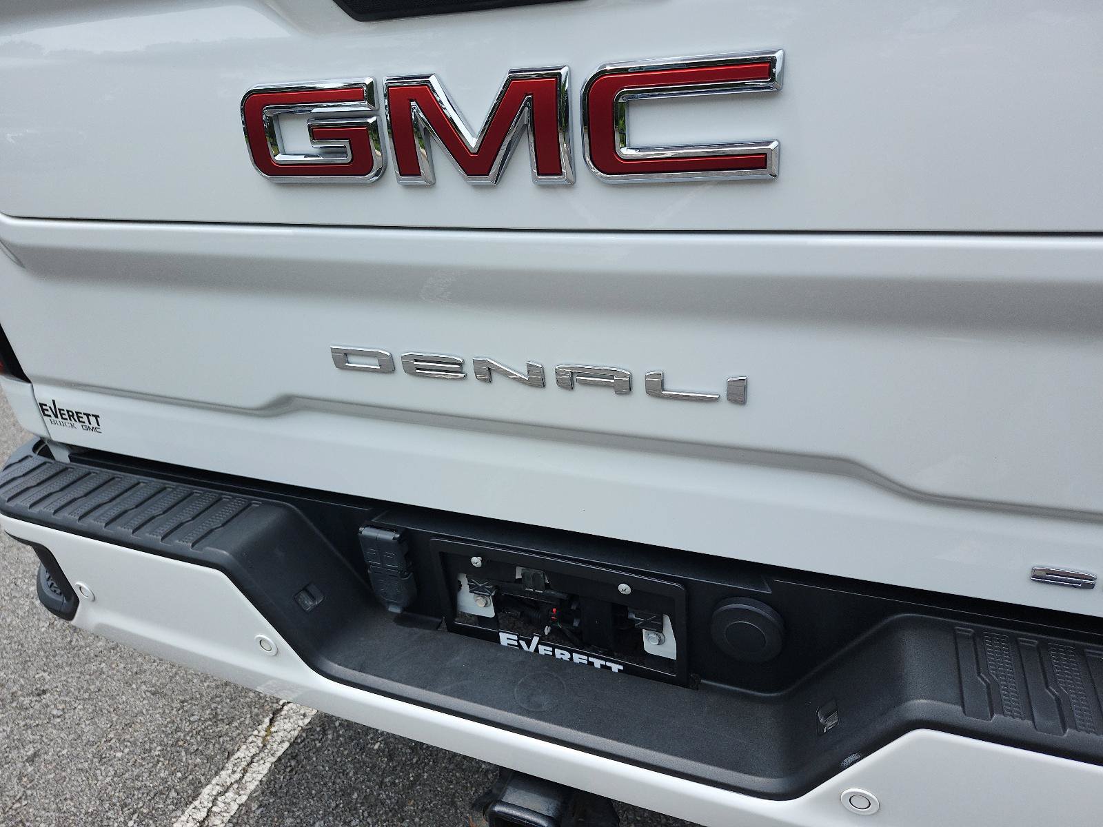 Used 2022 GMC Sierra 3500 Denali w/ Denali Ultimate Package AWD/4WD image 4