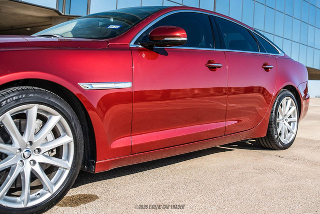 Used 2012 Jaguar XJ image 72