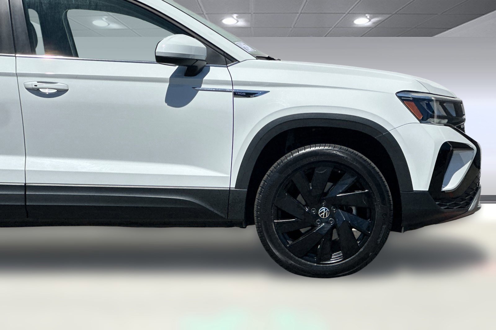 Used 2024 Volkswagen Taos SE w/ Black Wheel Plus Package AWD/4WD image 33