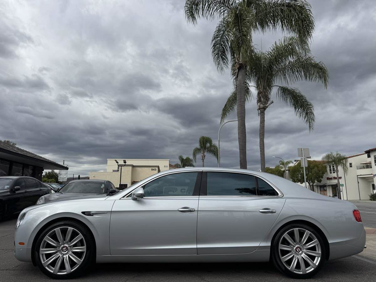 Used 2015 Bentley Flying Spur V8 AWD/4WD image 2