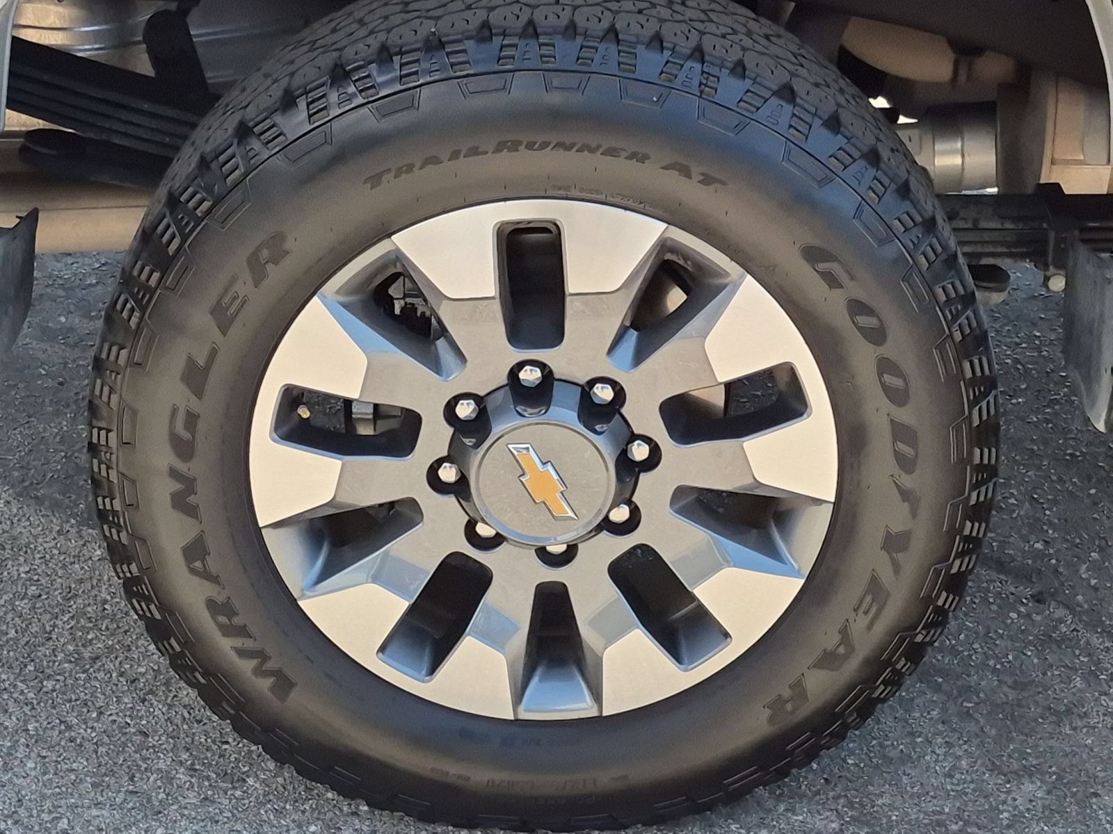 Used 2025 Chevrolet Silverado 2500 Custom AWD/4WD image 9