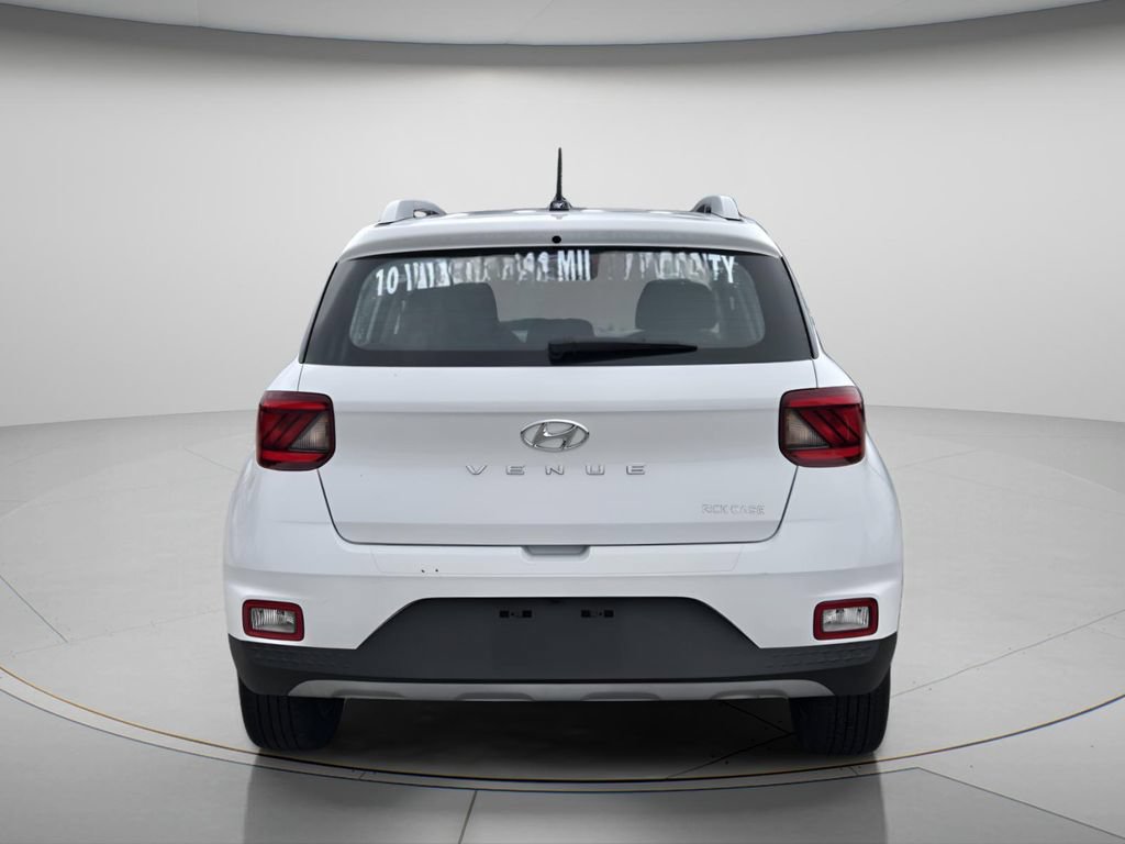 Certified 2023 Hyundai Venue SEL FWD image 6