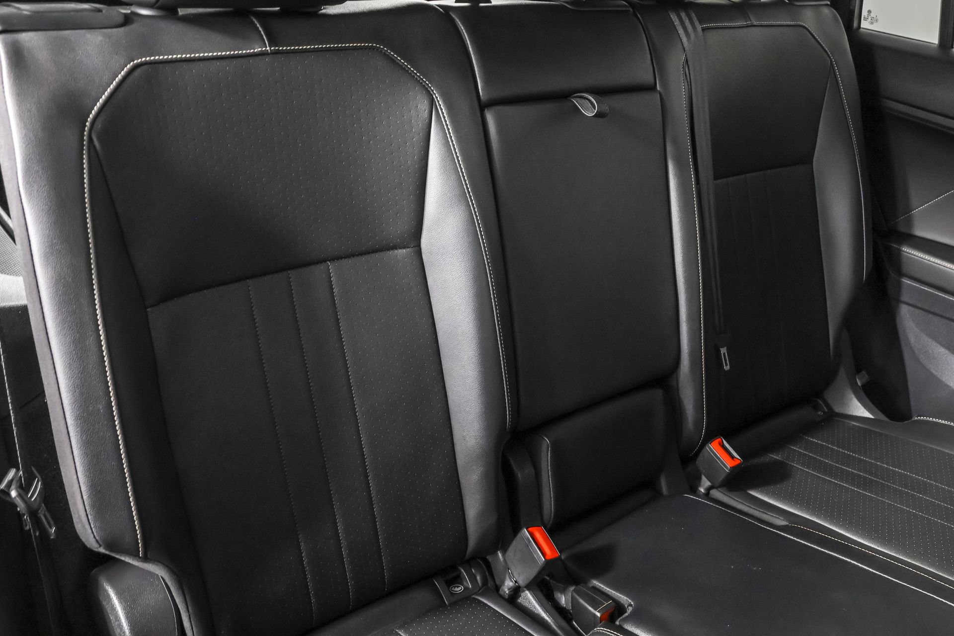 Used 2022 Volkswagen Tiguan SE image 43