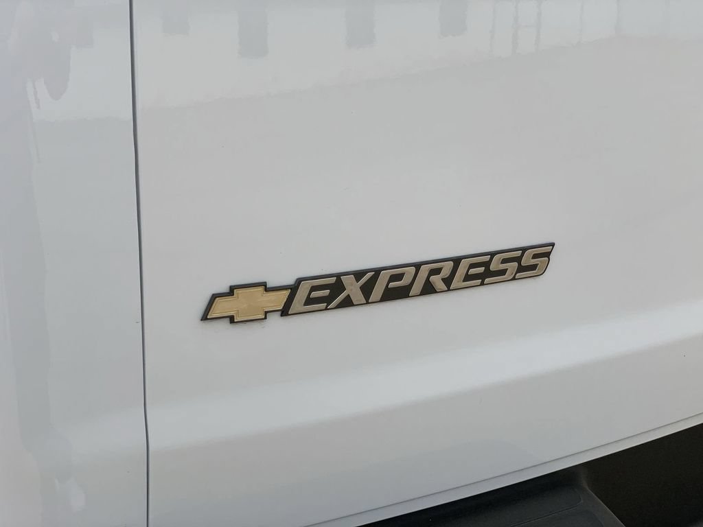 New 2025 Chevrolet Express 2500 w/ Driver Convenience Package RWD image 30