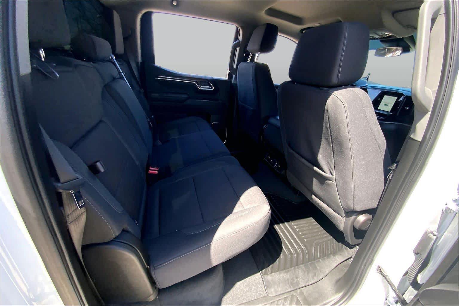 Used 2025 GMC Sierra 1500 Elevation RWD image 19