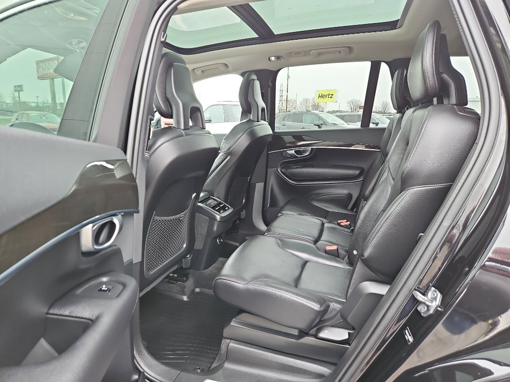 Used 2017 Volvo XC90 T6 Momentum w/ Vision Package AWD/4WD image 13