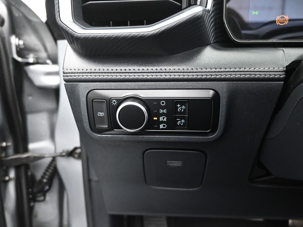 Used 2024 Ford Mustang Premium image 13