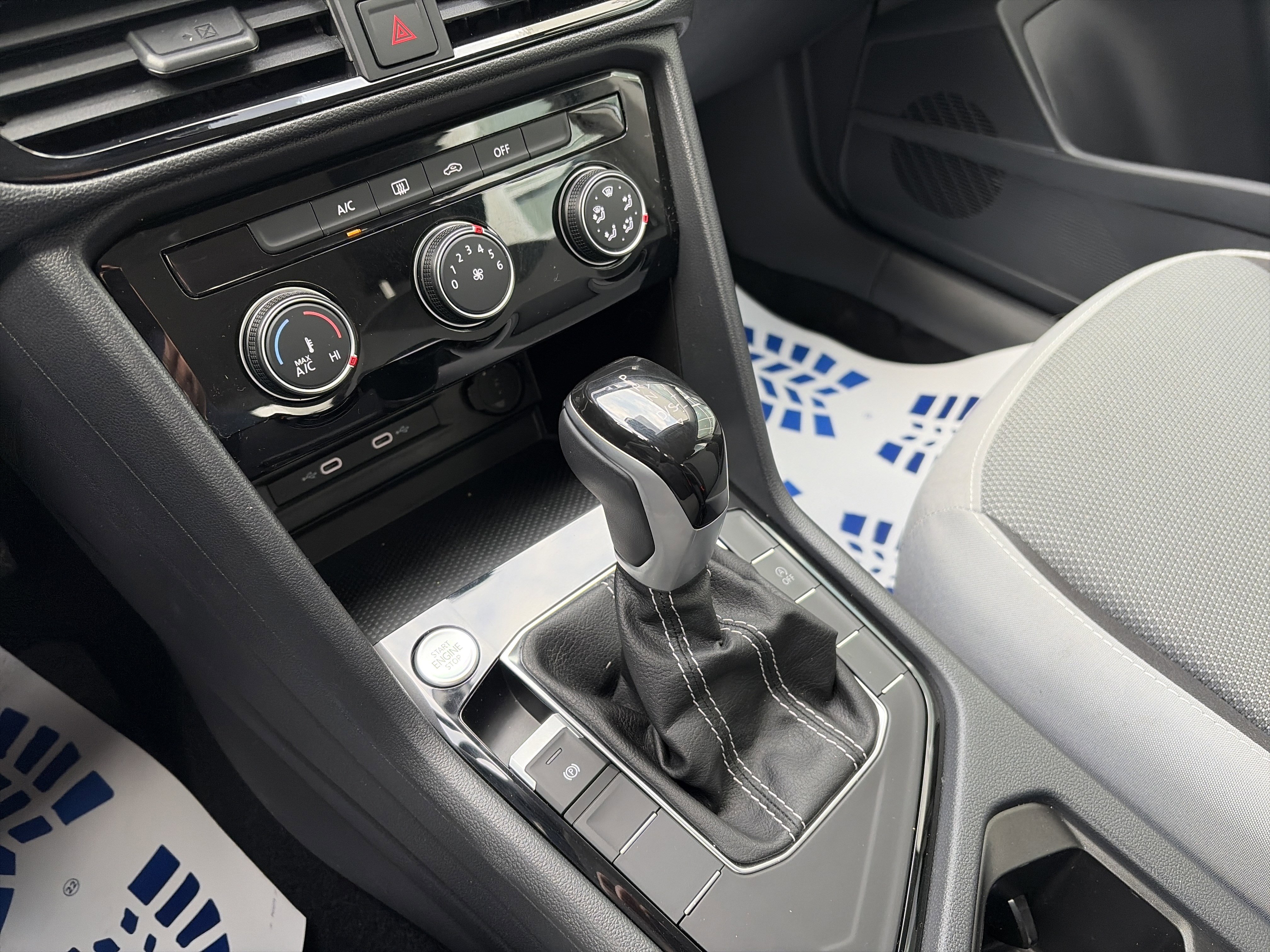 Used 2024 Volkswagen Taos S image 36