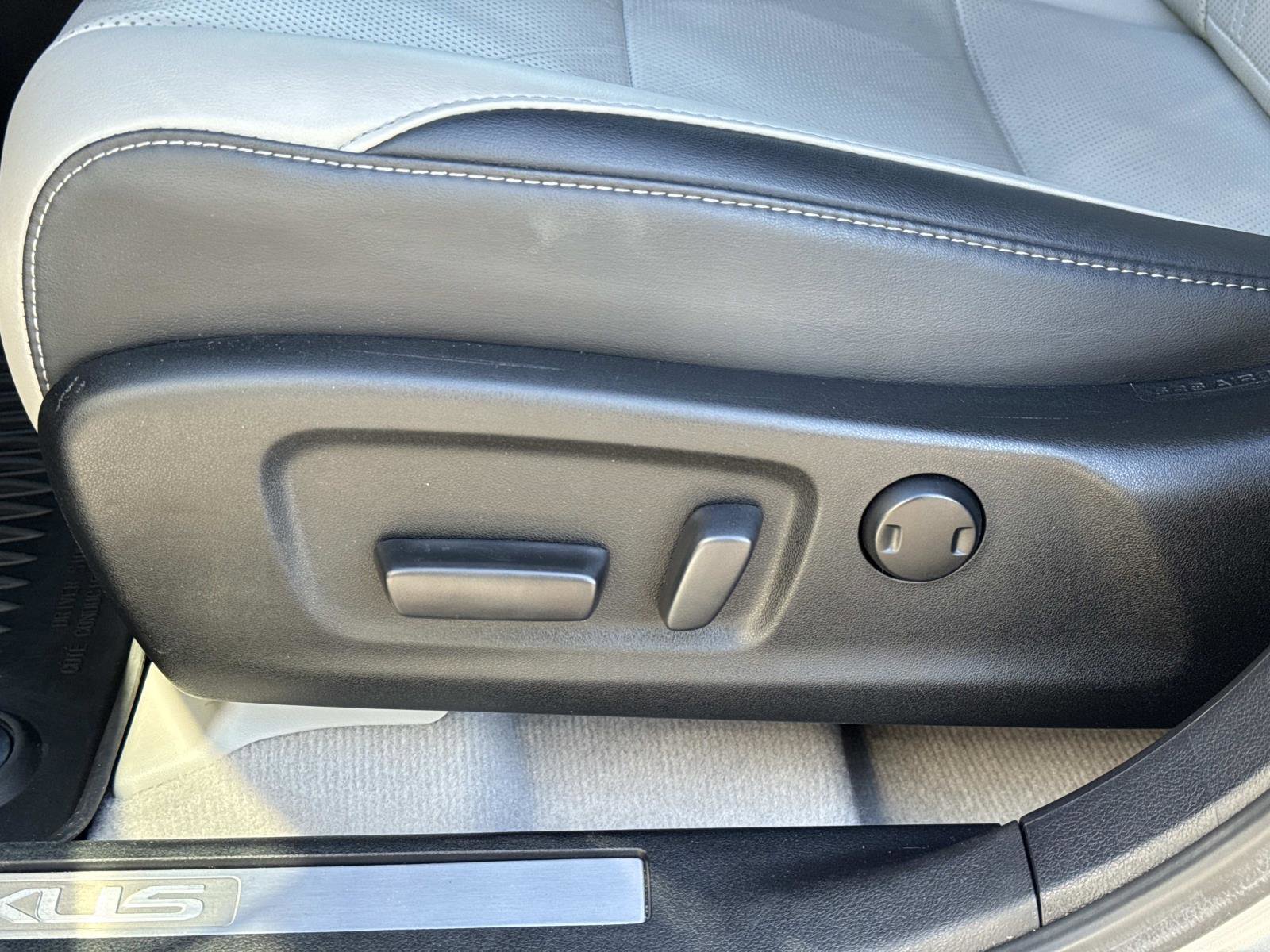 Used 2019 Lexus RX 350 AWD image 22