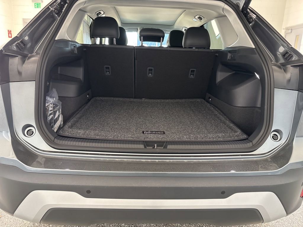 New 2026 Volkswagen Tiguan SE AWD/4WD image 36