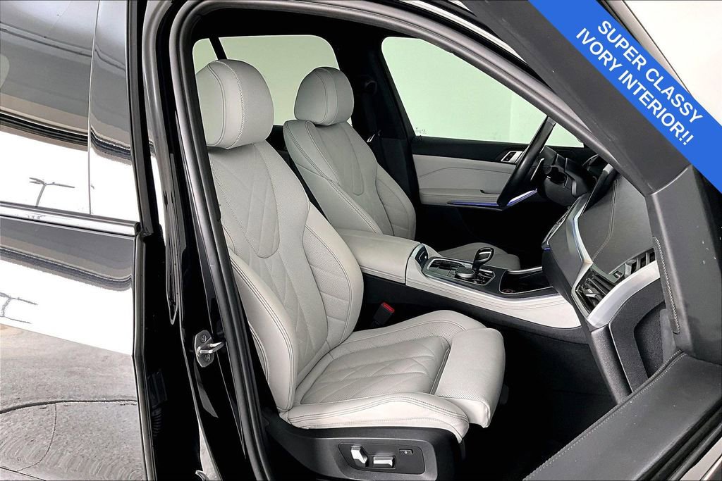 Used 2023 BMW X5 xDrive40i w/ M Sport Package image 10