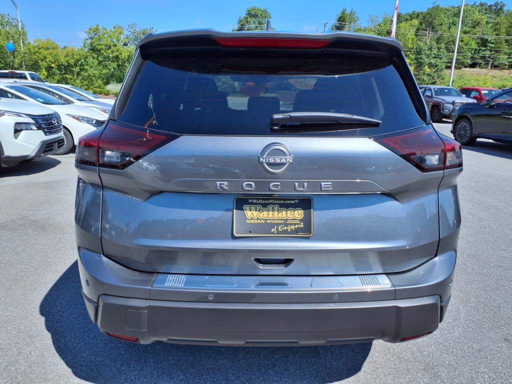 Certified 2025 Nissan Rogue SV w/ SV Premium Package image 16