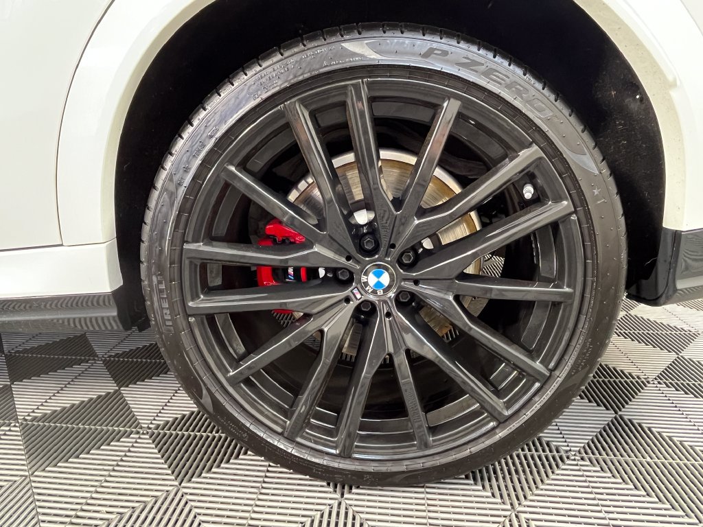 Used 2024 BMW X6 M60i AWD/4WD image 16