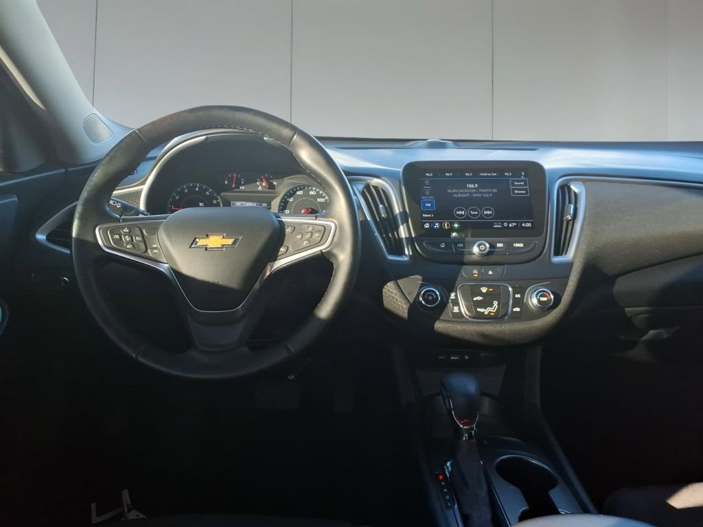 Used 2023 Chevrolet Malibu RS image 27