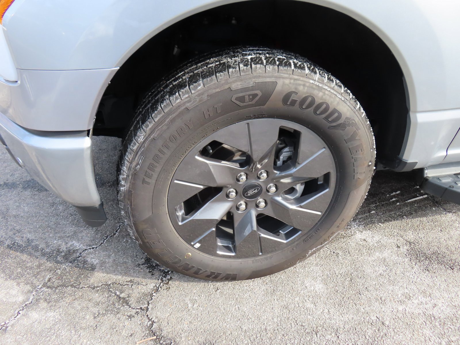 Used 2024 Ford F150 Lightning Lariat image 14