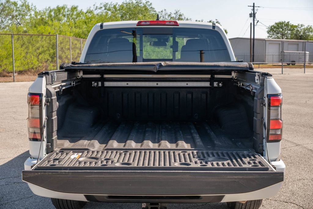 Used 2025 Nissan Frontier SV w/ SV Convenience Package RWD image 22