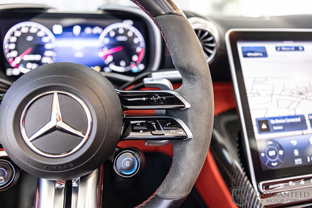 Used 2022 Mercedes-Benz SL 63 AMG 4MATIC w/ AMG Aerodynamic Package image 27